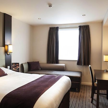 Premier Inn Glasgow Pacific Quay Ruang foto