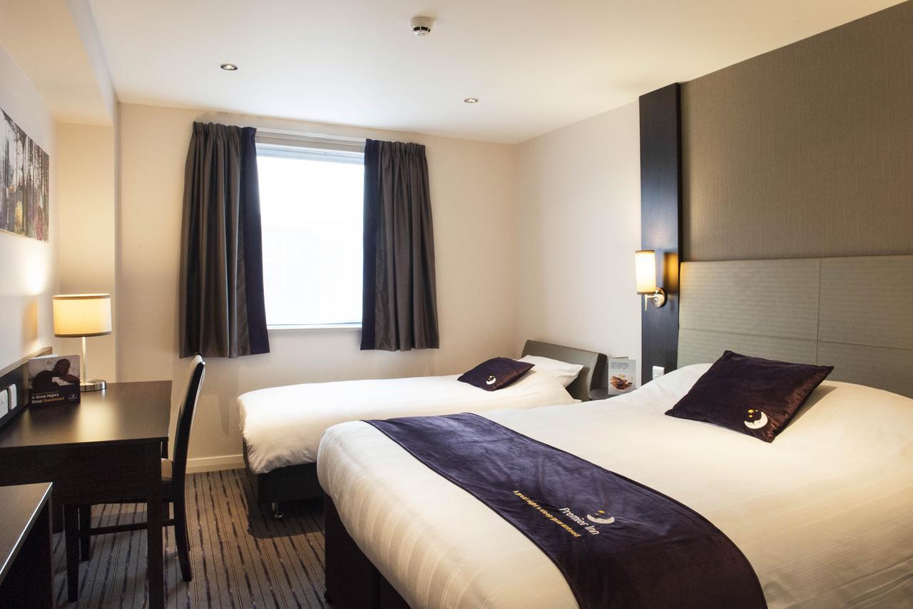 Premier Inn Glasgow Pacific Quay Ruang foto